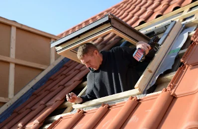 Pose de fenêtres de toit Velux à Munwiller
